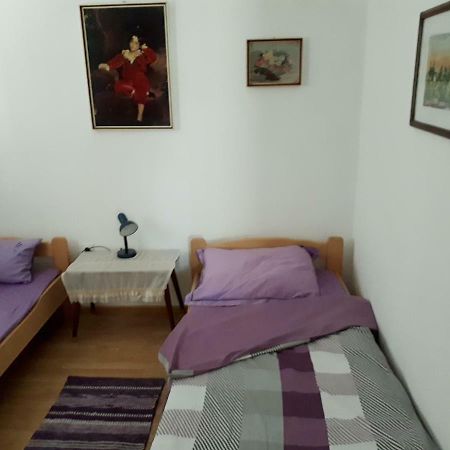 Ferienwohnung Apartman Fox Pirovac Exterior foto