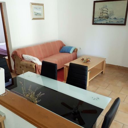 Ferienwohnung Apartman Fox Pirovac Exterior foto