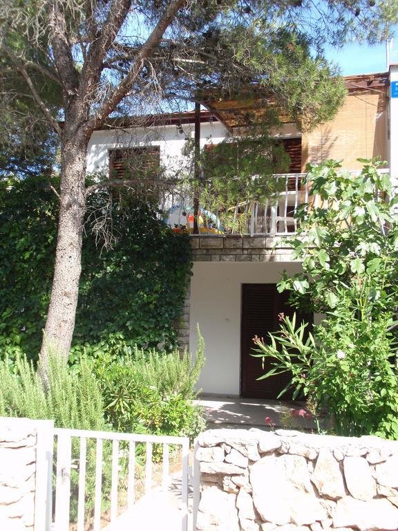 Ferienwohnung Apartman Fox Pirovac Exterior foto