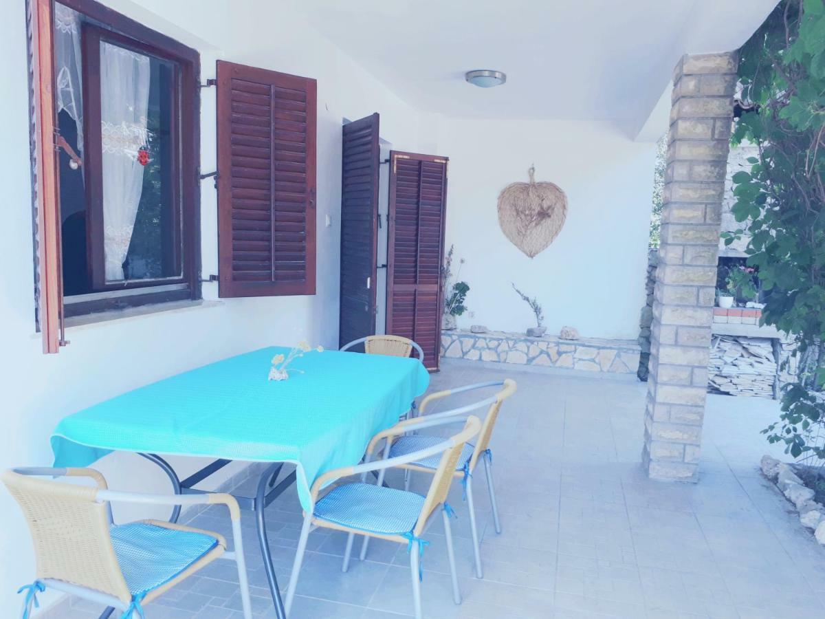 Ferienwohnung Apartman Fox Pirovac Exterior foto