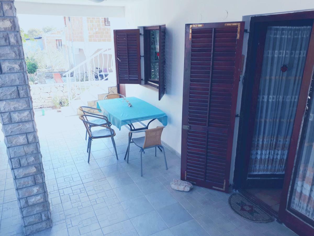 Ferienwohnung Apartman Fox Pirovac Exterior foto